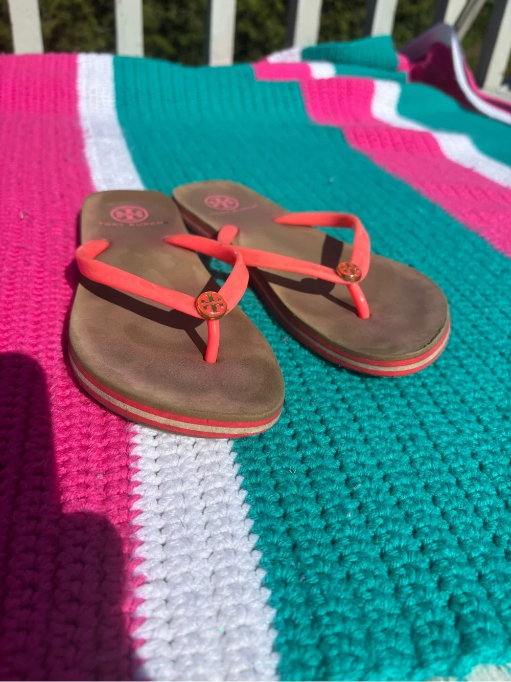 Tory Burch Coral Rubber Flip Flops Pool Beach Sandals Size 11 preppy vacation